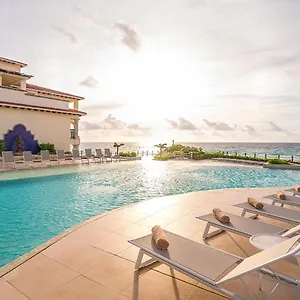 Grand Park Royal (adults Only) Semesteranläggning (resort)