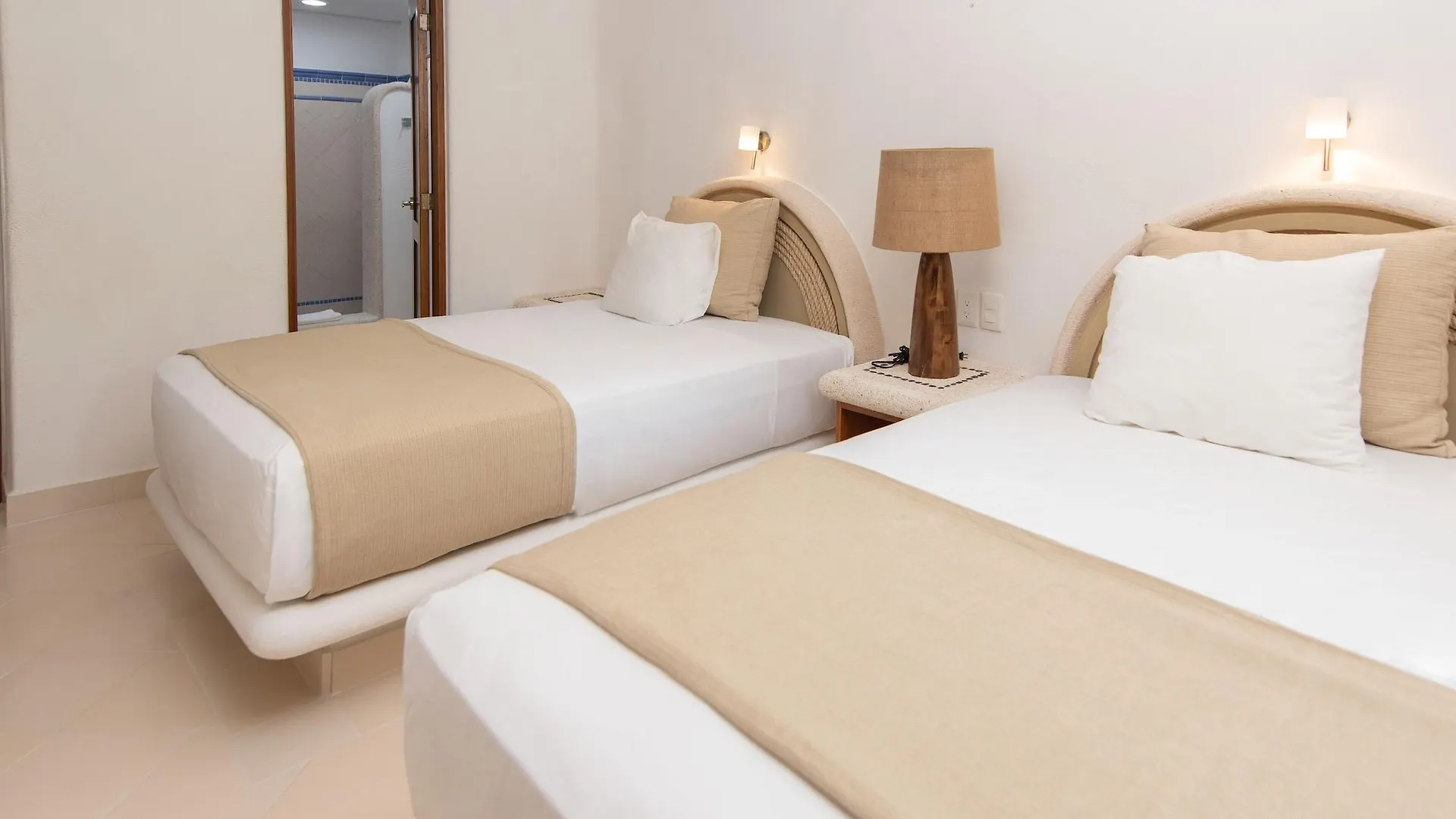 Las Villas Akumal 4*,