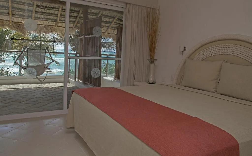 Las Villas Akumal Aparthotel